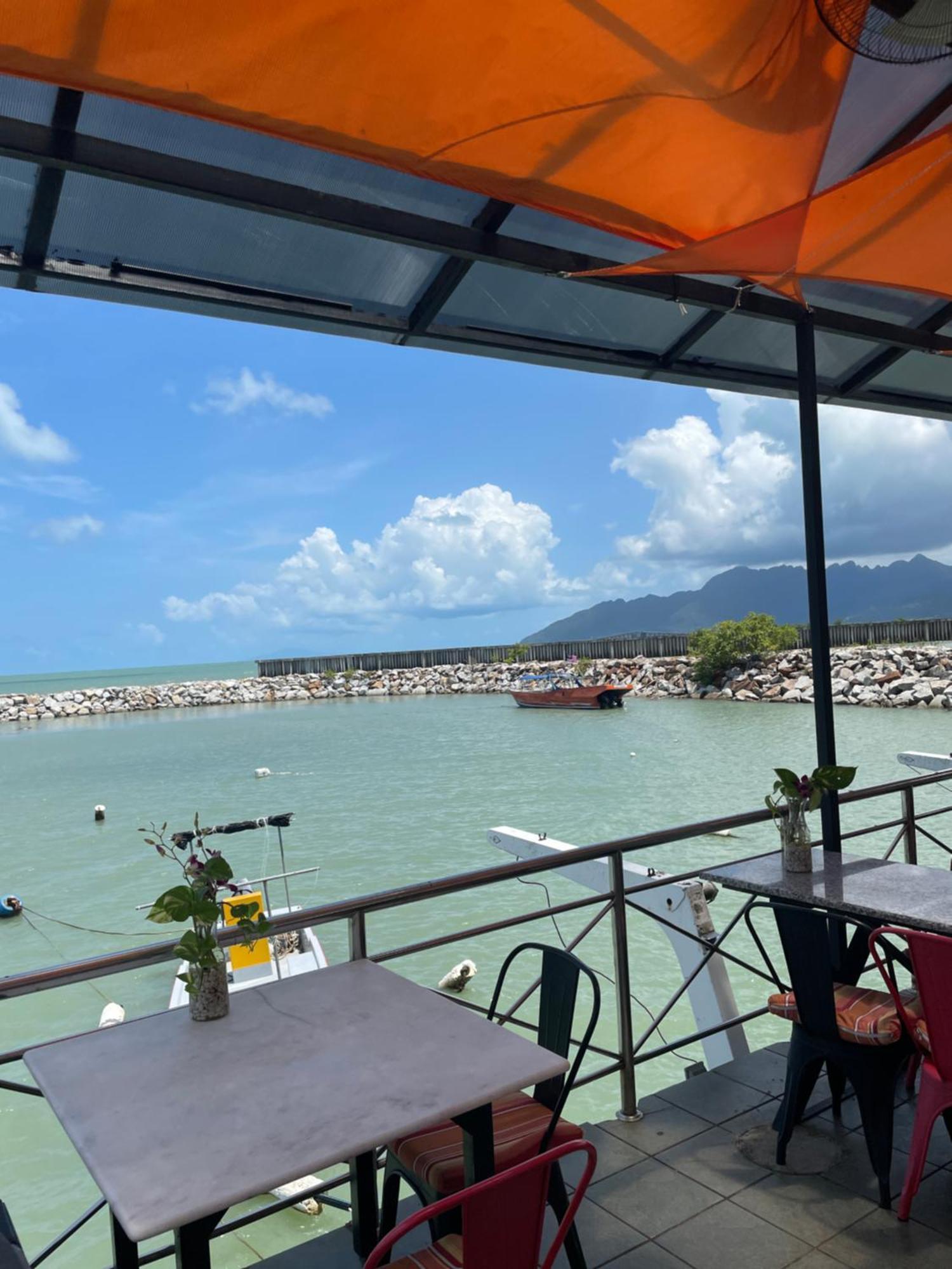 Tubotel Pantai Cenang  Exterior photo